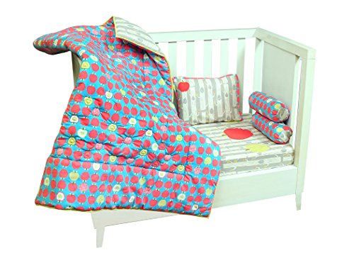 DÜĞME AĞACI Elma Boo Boom Bebek Karyolası Setleri 5 Parça Yatak Setleri %100 % Pamuk Çiçek Desen (Boyut 10X13) İle 3 Yastık